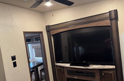 Moravia Casa | Sierra RV Inplace for rent