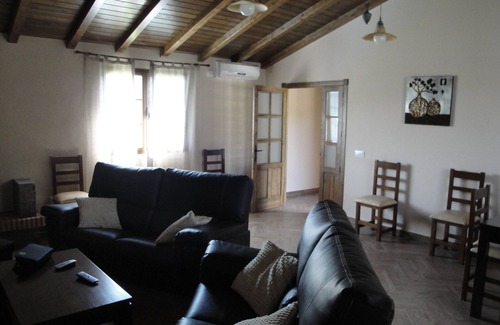 La Codosera Cabaña | Casa rural Sierra San Mamede con WiFi Gratis, BBQ, piscina, ideal para familias