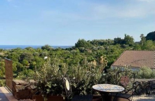 Piedimonte Etneo Casa | SIeSI room and pool