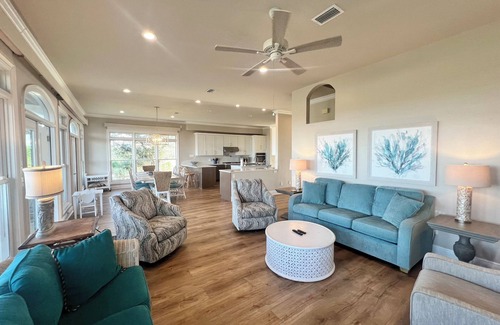 Gulf Shores Casa | Siesta II – Gulf and Lagoon Views | Elevator | Community Pool