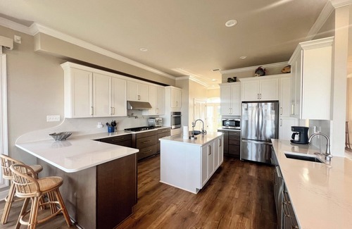 Gulf Shores Casa | Siesta II – Gulf and Lagoon Views | Elevator | Community Pool