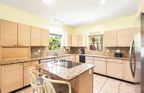 Siesta Key Village Apartamento | Siesta Key Village, Heated Pool, Beach Access 4 min Walk, 6bdr