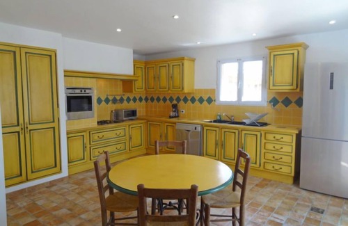 Eyragues Casa | Siflora by Interhome
