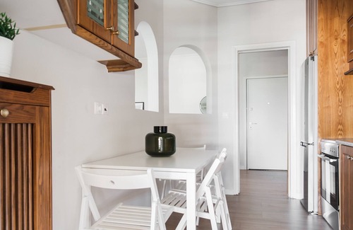 Marousi Apartamento | Signature 2BR Apartment in Marousi