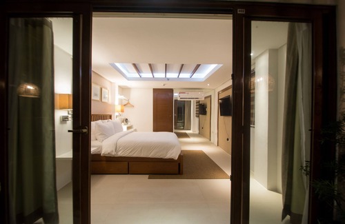 Manoc-Manoc Hotel | Signature Boracay Blue