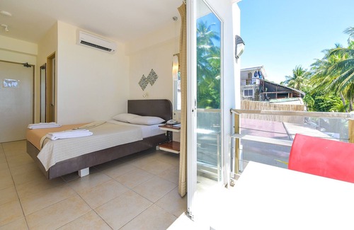 Manoc-Manoc Hotel | Signature Boracay South Beach