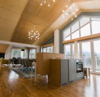Shiligarnika Apartamento | Signature Penthouse with jacuzzi and sauna and 4 bedrooms in Saint George Palace
