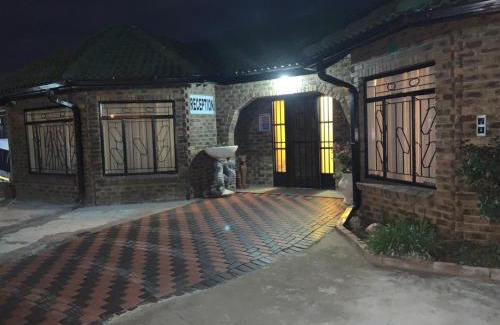 Bronkhorstspruit Cama Y Desayuno | Sikhula Sonke Guest House