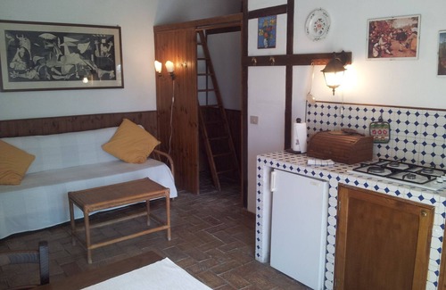 Amelia Apartamento | Silencio y relajación para familias y parejas en el campo de Umbría.
