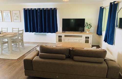 Bald Knob Casa | Silent Hope Cottage