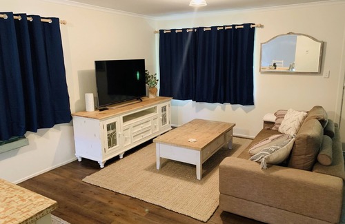 Bald Knob Casa | Silent Hope Cottage
