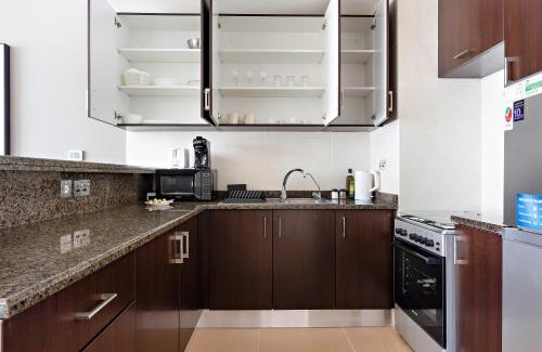 Khalifa City Apartamento | Silkhaus Elite 1BDR Next to Golf Course & Club