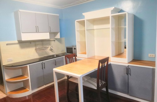 Silom Condominio | Silom room with 2 Queen bed for 4 persons, 300 meter from BTS Chongnonsi station