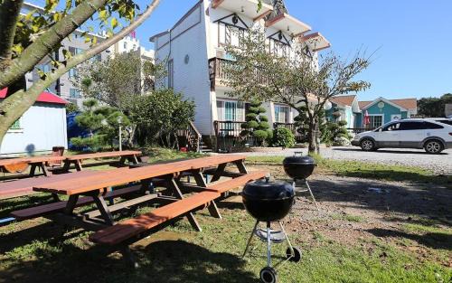 Taean Casa | Silver Glowing Sea Pension