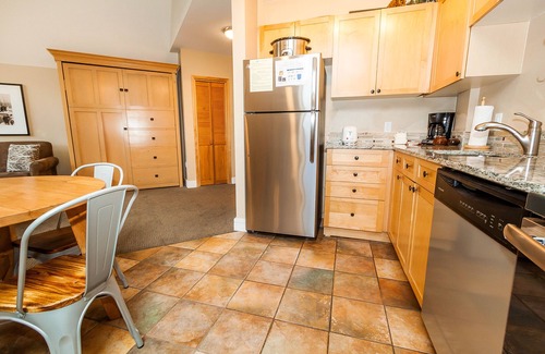 River Run Condominio | Silver Mill by Summit County Mountain Retreats