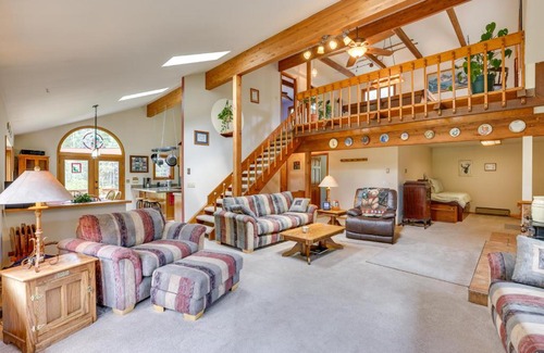 Silver Plume Casa | Silver Plume Mountain Haven with Views and Deck!