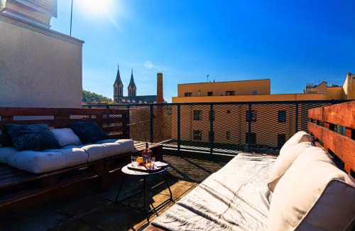 Karlin Apartamento | Silver Tiger Penthouse