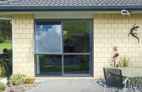 Red Beach Apartamento | Silverdale Garden Stay