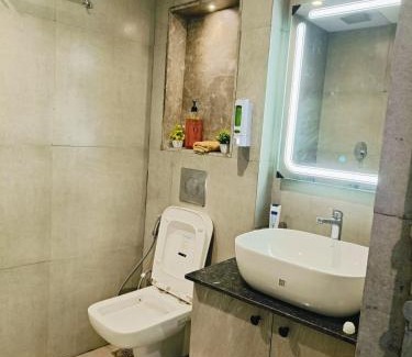 Noida Apartamento | Silverline Studio