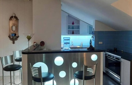 Ghazir Apartamento | Silvia's romantic loft/24h electr./private jacuzzi