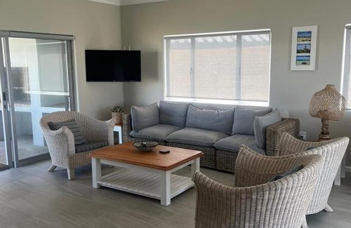Struisbaai Casa | Silwer
