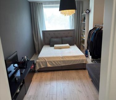 Banska Bystrica Apartamento | Simcity 3 I Skyline Elegance I 3BR, private parking, sunny terrace with panoramic city view 5min walk to city square