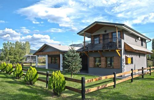Makednoi Casa | Simon's Walnut Farm
