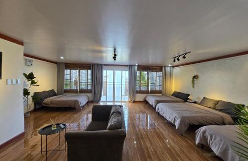 Silang Junction South Casa | Simoy Staycation Tagaytay