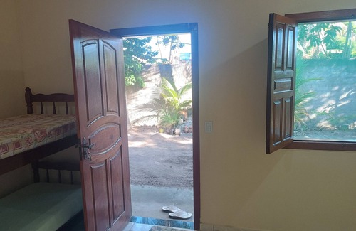 Santa Cruz Cabralia Cabina | Simple but cozy rooms in Coroa Vermelha-Ba. We accept pets.