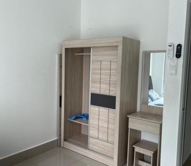 Salak South Casa | Simple Comforts KL Shared apt