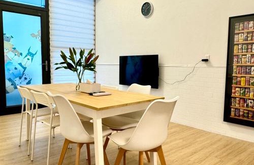 Gushan District Casa | Simple Dog Bungalow