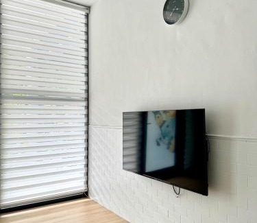 Gushan District Casa | Simple Dog Bungalow