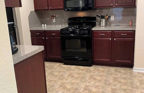 Rosenberg Casa | Simple Elegance 3bedroom 2bath