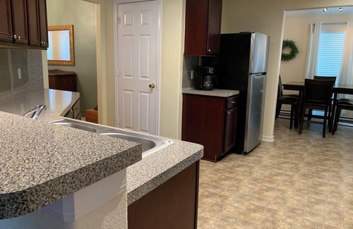 Rosenberg Casa | Simple Elegance 3bedroom 2bath