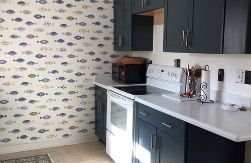 York Beach Casa | Simple Family Beach house: one floor & steps to ocean. V. close beach location
