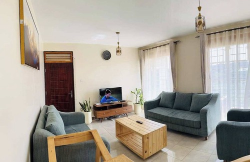 Meru Apartamento | Simple Living in Meru Town in a 2 Bedroom Elegant Apartment
