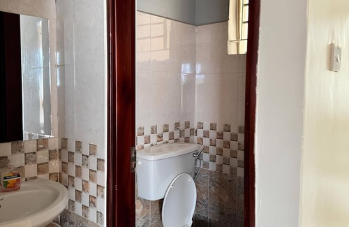 Meru Apartamento | Simple Living in Meru Town in a 2 Bedroom Elegant Apartment