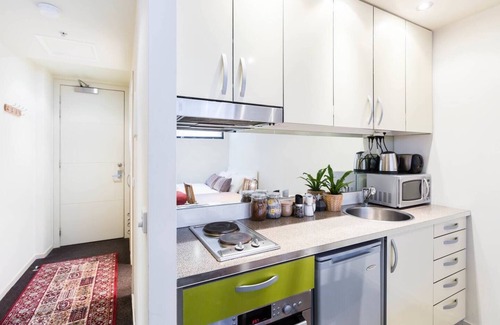 Carlton South Apartamento | Simple on Swanston A Central Student Studio