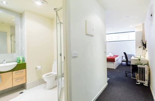 Carlton South Apartamento | Simple on Swanston A Central Student Studio