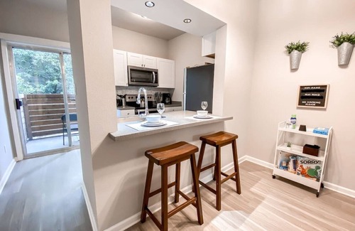 Milwood Apartamento | Simple & Serene | Fast Wifi | Domain |LT Disc