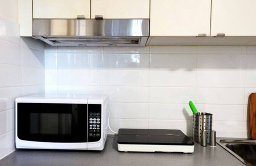 Sunnybank Casa | Simple Sunnybank Studio FREE A/C, parking & WiFi