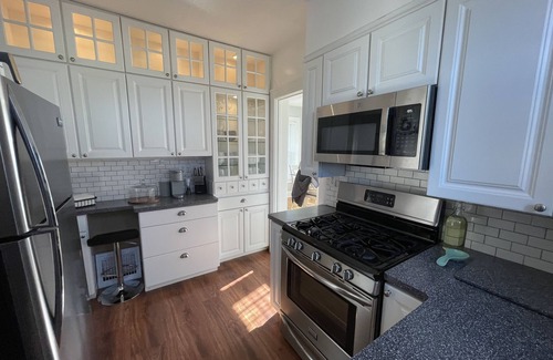 Quincy Casa | Simply Charming Cottage
