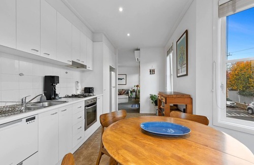 Kensington Apartamento | Simply Kensington by Ready Set Stay