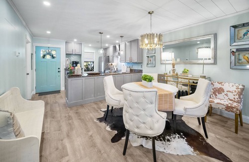 Seagrove Beach Casa | “Simply Seagrove” | Waterfront Townhome | Kayaks included| Seagrove Beach Florida