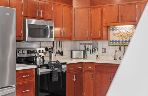 Long Pond Casa | Simply Shores by AvantStay | Private Beach + Dock | Lake Overlook