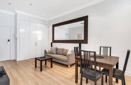 Woolloomooloo Apartamento | 'Simply Sydney' City Living off Wharf Roadway