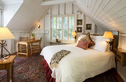 Upper East Cama Y Desayuno | Simpson House Inn