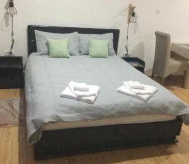 Vrdnik Apartamento | Sin Apartments