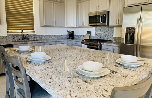 North Natomas Casa | Single family home 3 beds, 2.5 baths, close to everything for 31 nights or more