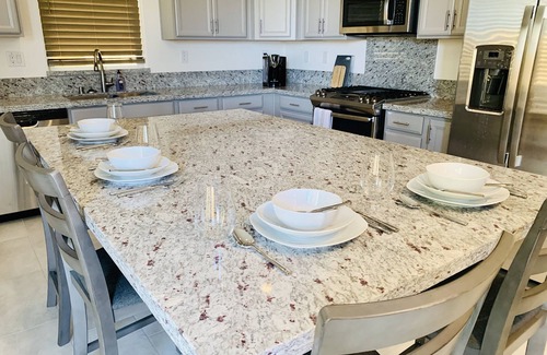 North Natomas Casa | Single family home 3 beds, 2.5 baths, close to everything for 31 nights or more